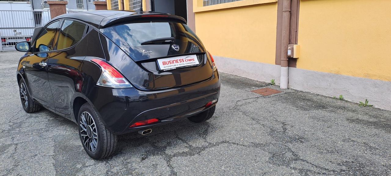 Lancia Ypsilon 1.0 FireFly 5 porte S&S Hybrid Ecochic Gold KM. 20.000 CERTIFICATI-AUTO PER NEOPATENTATI