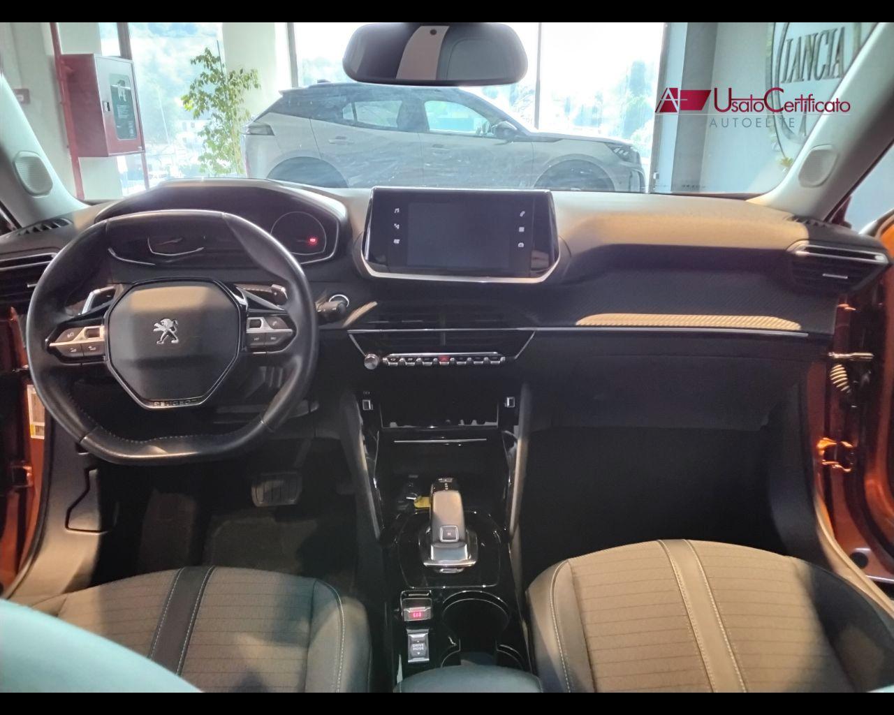 PEUGEOT 2008 BlueHDi 130 S&S EAT8 Allure