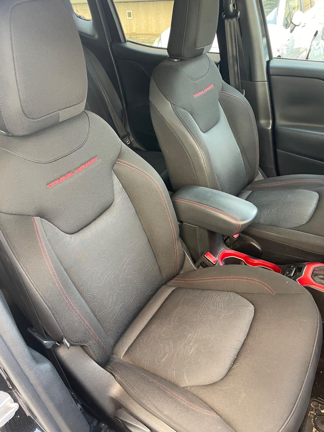 Jeep Renegade 2.0 Mjt 170CV 4WD Active Drive Low Trailhawk