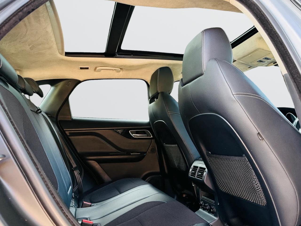Jaguar F-Pace 2.0 D 240 CV AWD aut. R-Sport*TETTO PANORAMA*