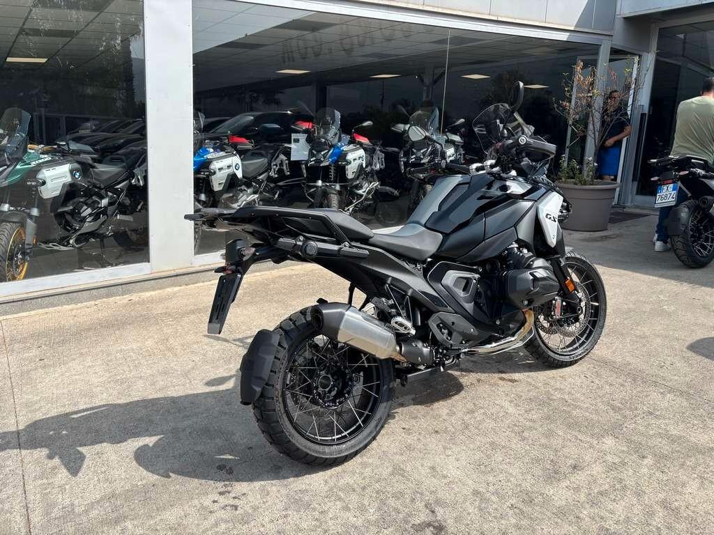 Bmw R 1300 GS Triple Black 2026 KM 0 Tua a solo 239 Euro al mese