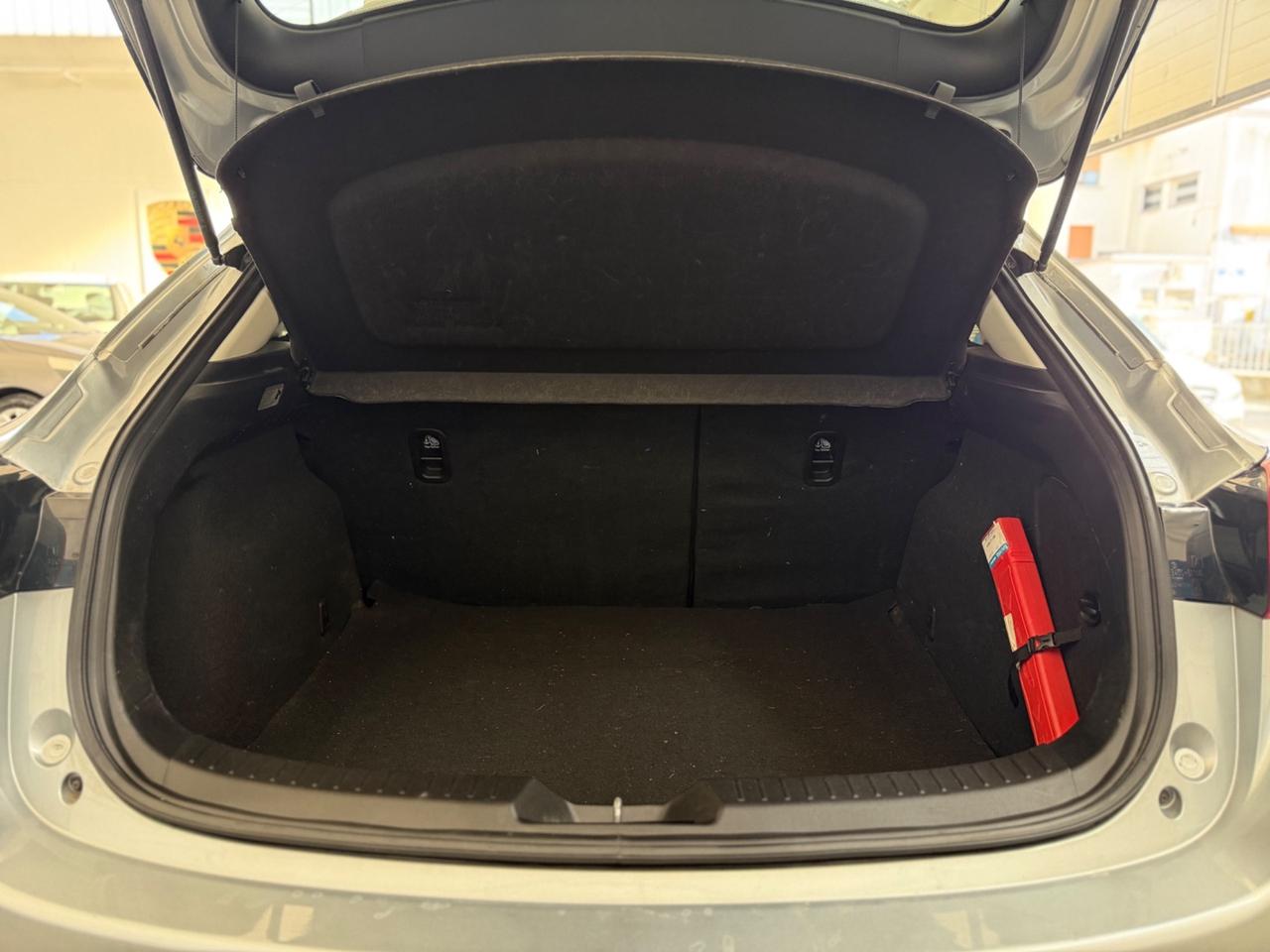 Mazda 3 1.5 Skyactiv-D 90.000KM