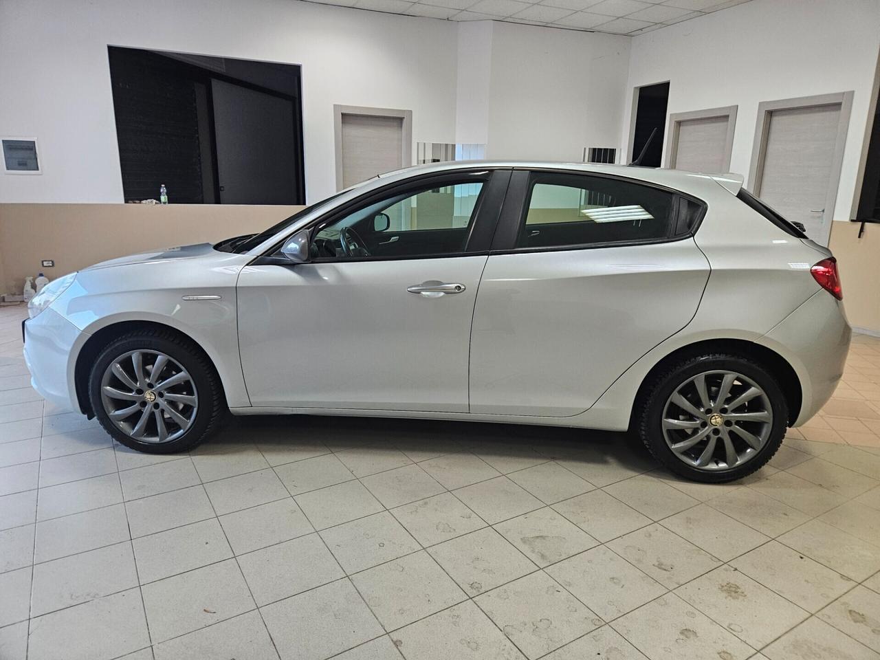 Alfa Romeo Giulietta 1.6 JTDm-2 105 CV Exclusive