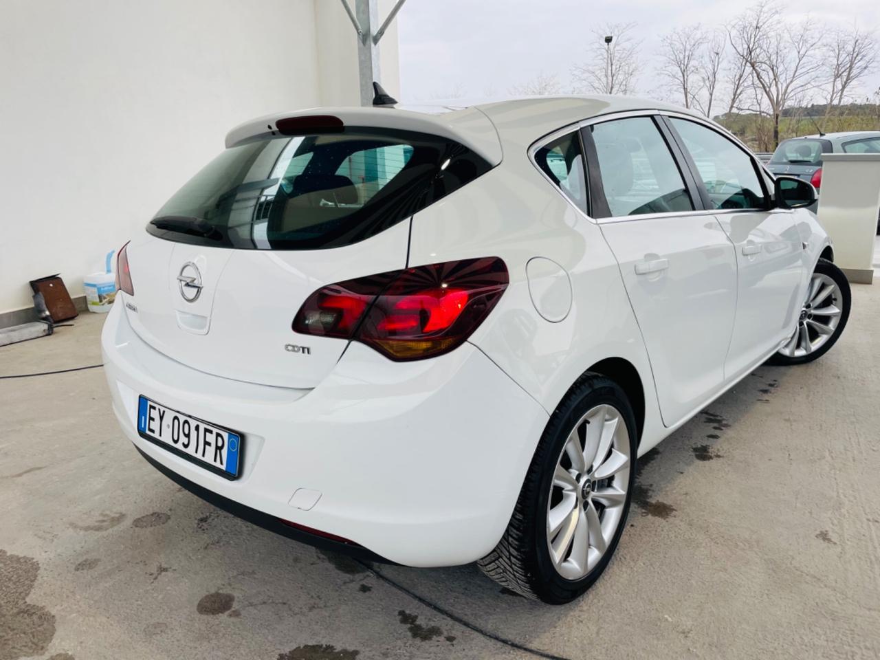 Opel Astra 1.7 CDTI 125CV 5 porte Cosmo