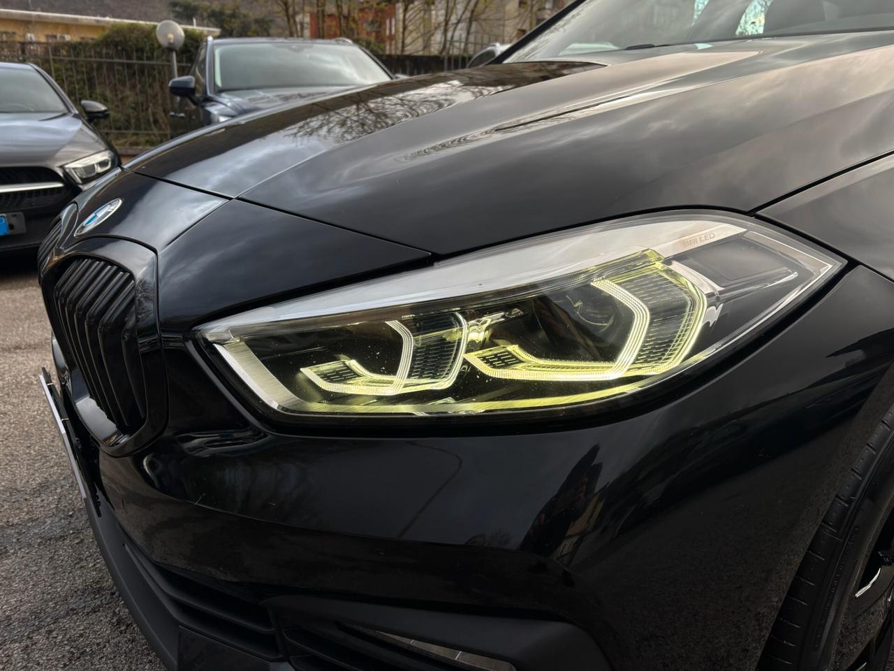 Bmw 116d 5p. Sport 116 CV AUTOMATIC FULL -LED- MATRIX