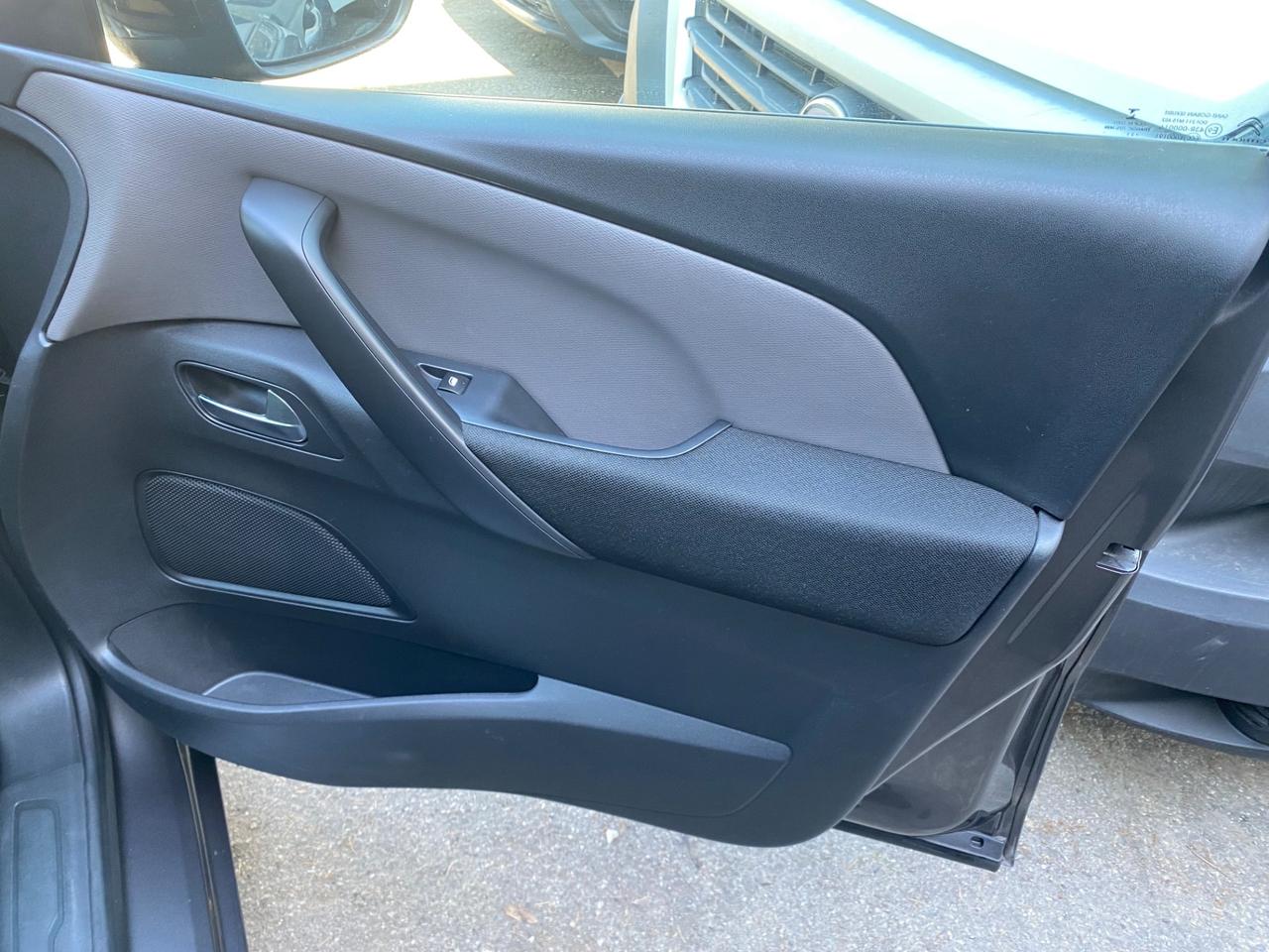 Grand C4 SpaceTourer BlueHDi 130 S&S Feel