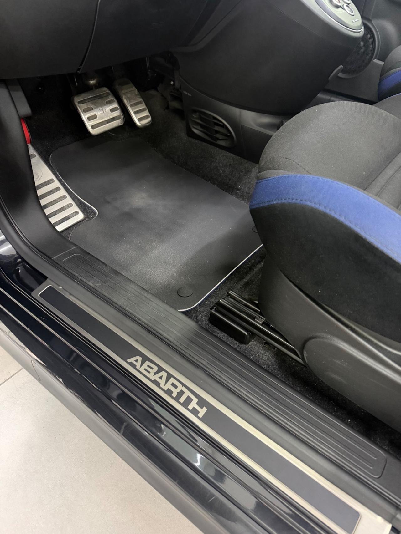 500 Abarth 595 165 CV Monster Energy Yamaha