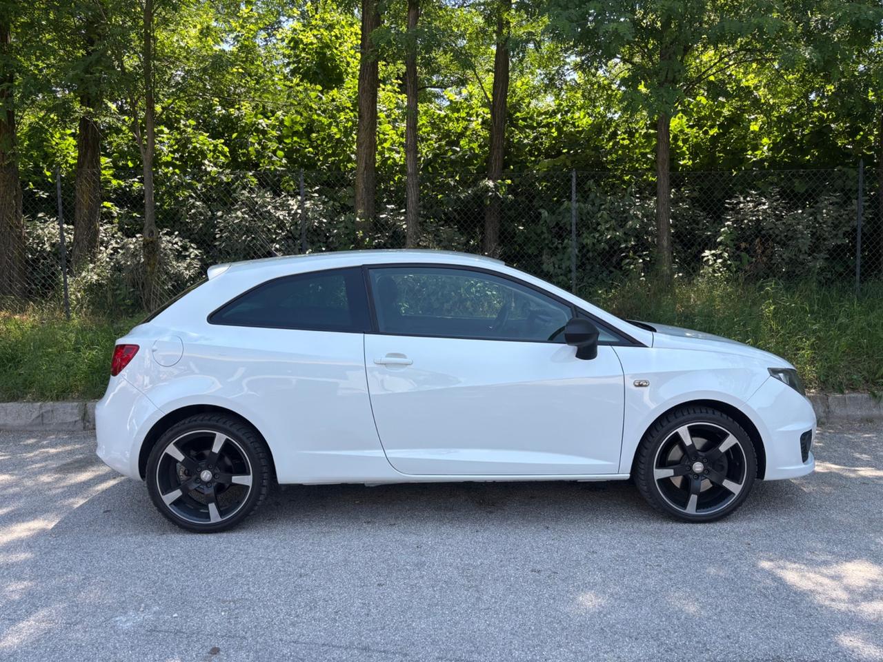 Seat Ibiza 2.0 TDI 3p FR 143cc