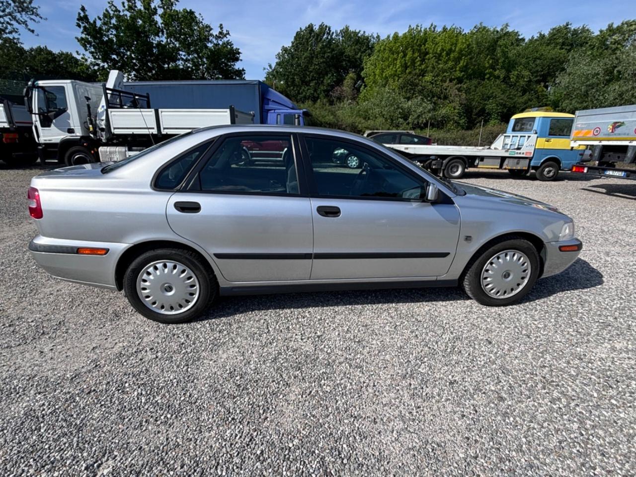 Volvo V40 S40 1.8 16V cat