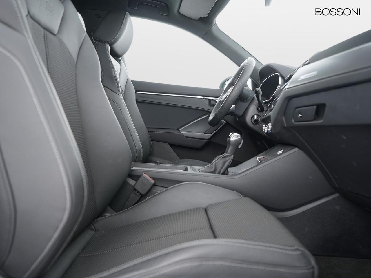 Audi Q3 35 2.0 tdi s line edition s tronic