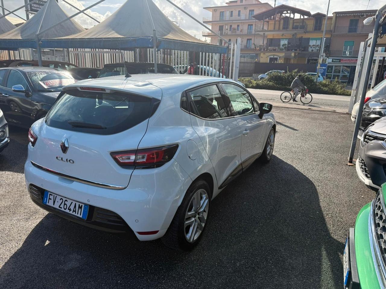 Renault Clio dCi 8V 90 CV 5 porte Moschino Life