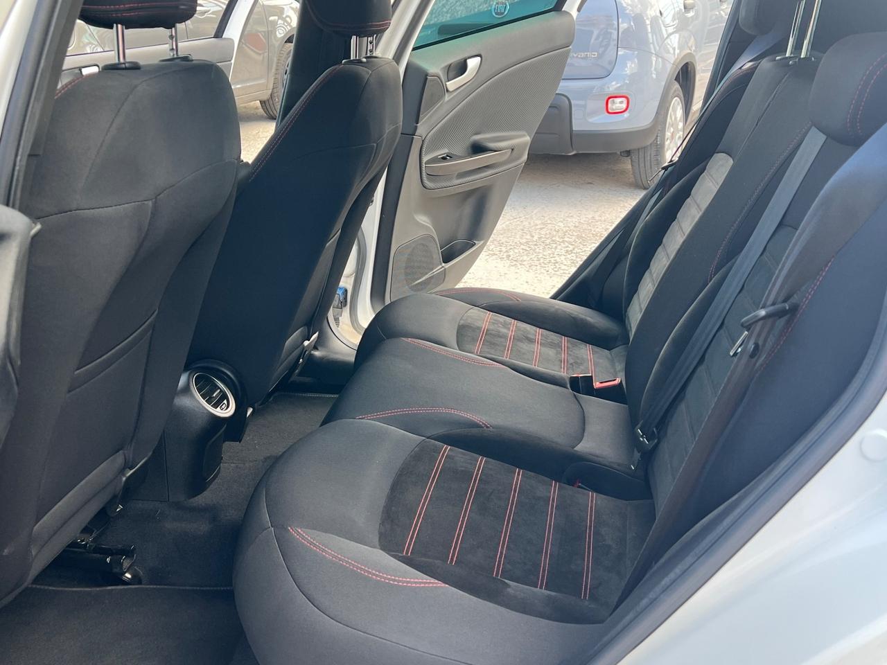 Alfa Romeo Giulietta 1.4 Turbo 120 CV CARBON EDITION GPL