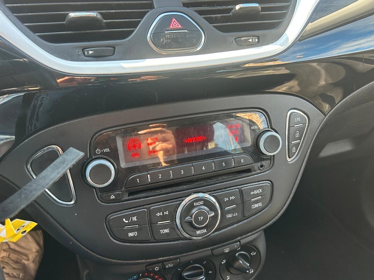 Opel Corsa 1.4 90CV GPL Tech 5 porte Innovation