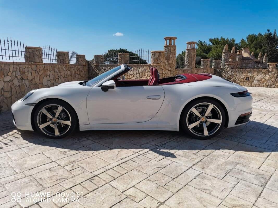 Porsche 911 Cabrio 3.0 Carrera auto
