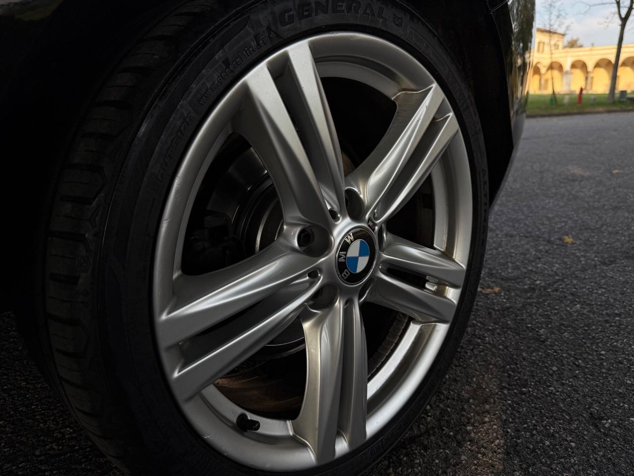 Bmw 116 116d 5p. Urban