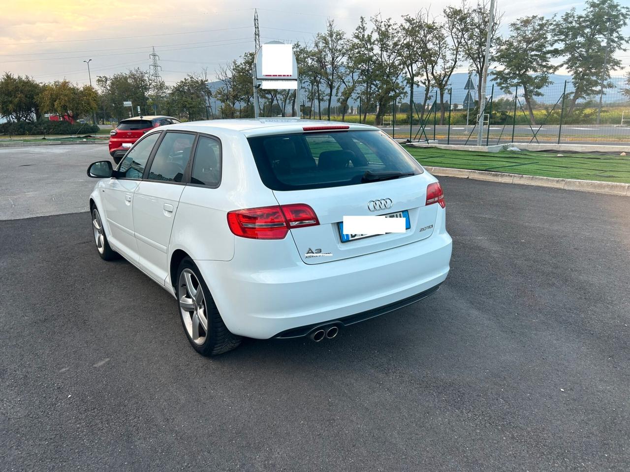 Audi A3 2.0 Tdi Sportback S-LINE ok neopatentati unico proprietario tutta tagliandata con libretto tagliandi