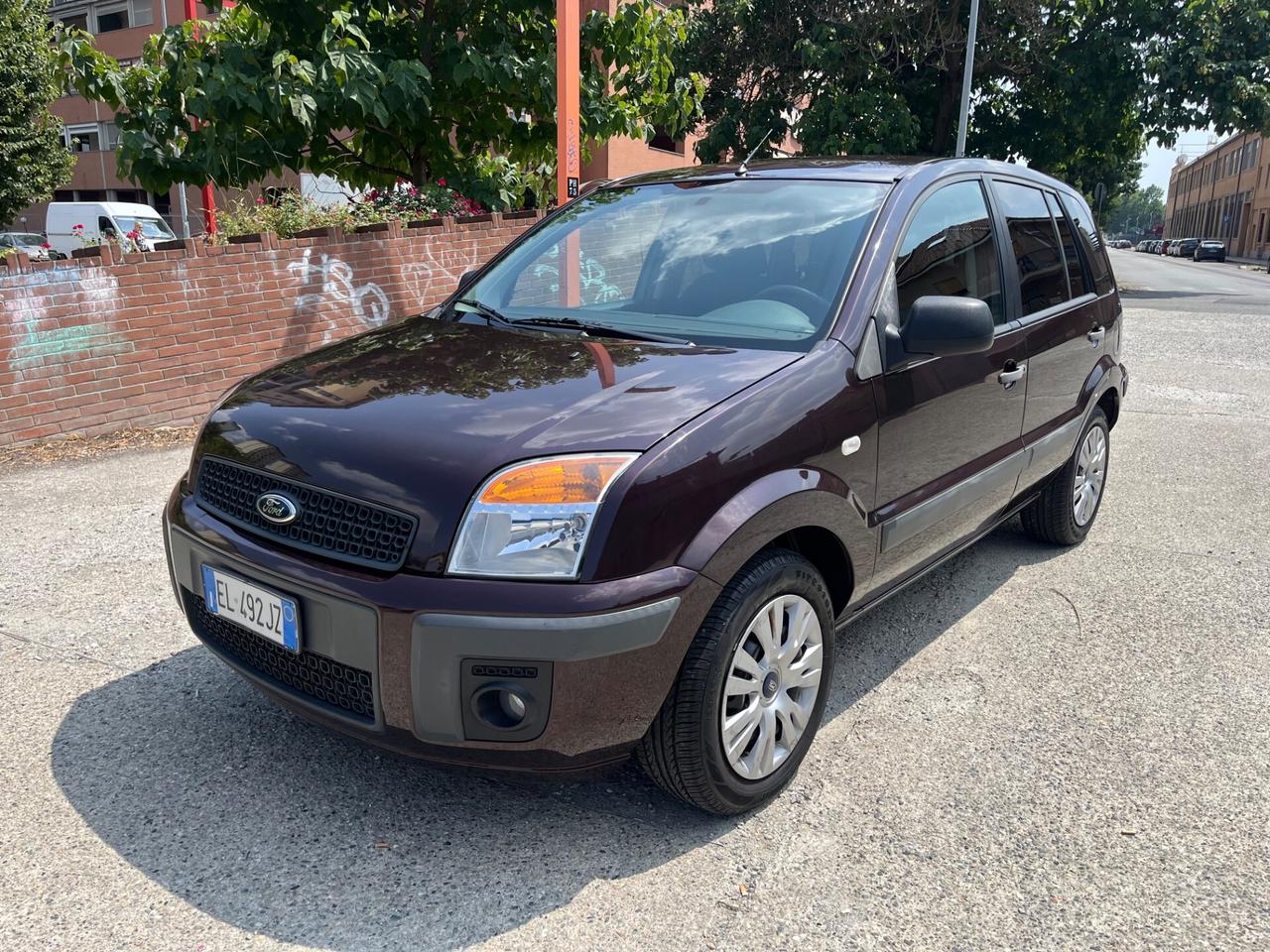 Ford Fusion UAV 1.6 16V 5p.
