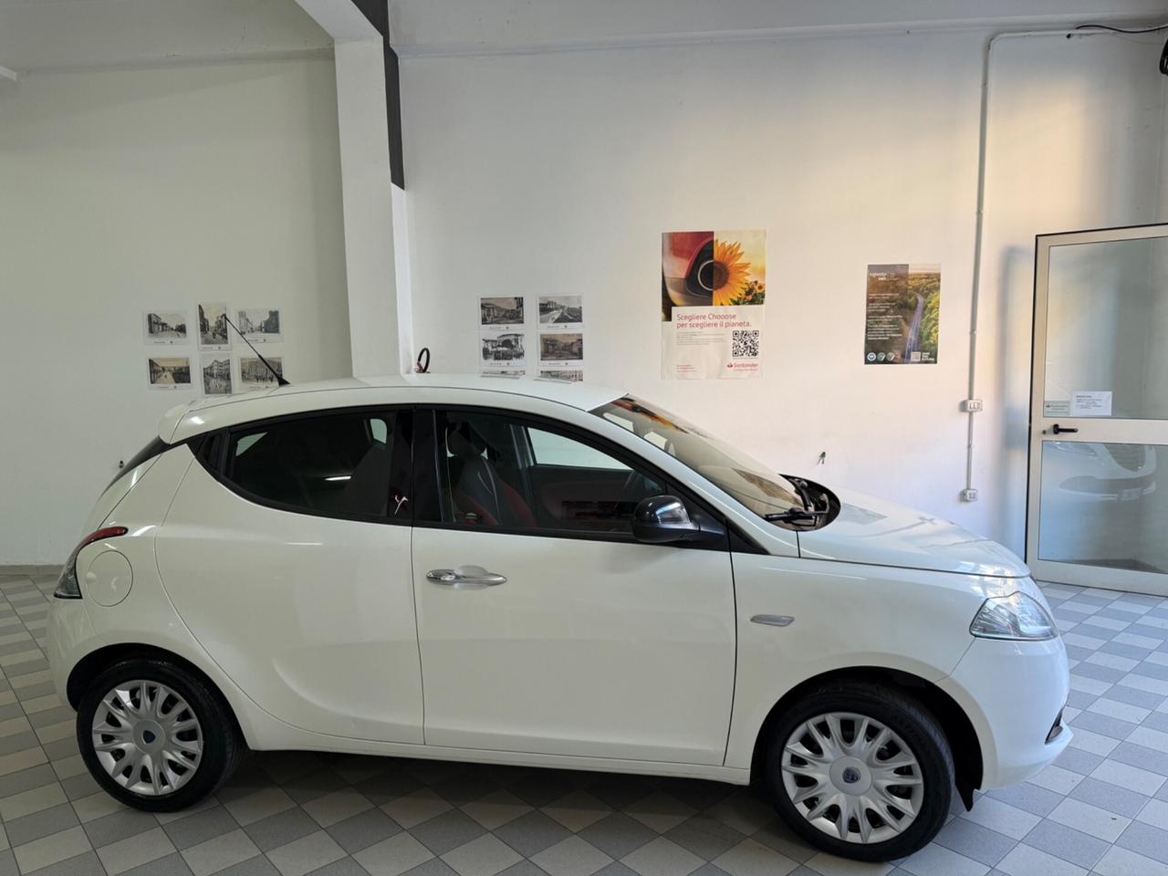 Lancia Ypsilon 1.2 69 CV 5 porte S&S solo 51.000km