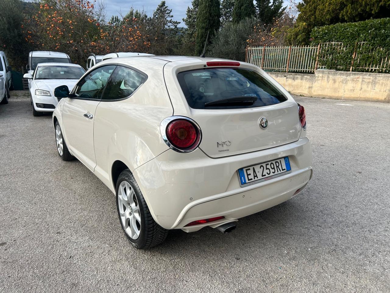 Alfa Romeo MiTo 1.6 JTDm 16V Distinctive Sport Pack