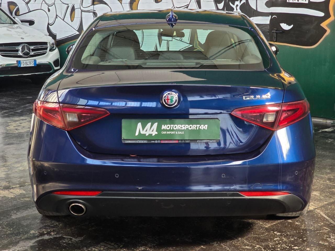 Alfa Romeo Giulia 2.2 TD 150cv AT8
