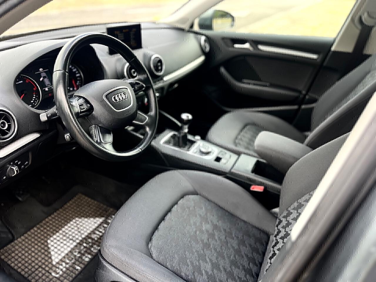 Audi A3 SPB 1.6 TDI (110cv)*XENO*NAVI*SEDILI RISCALDABILI