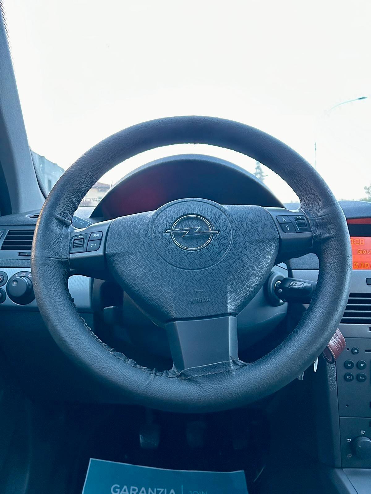 Opel Astra 1.3 CDTI 5 porte Enjoy - OK NEOPATENTATO