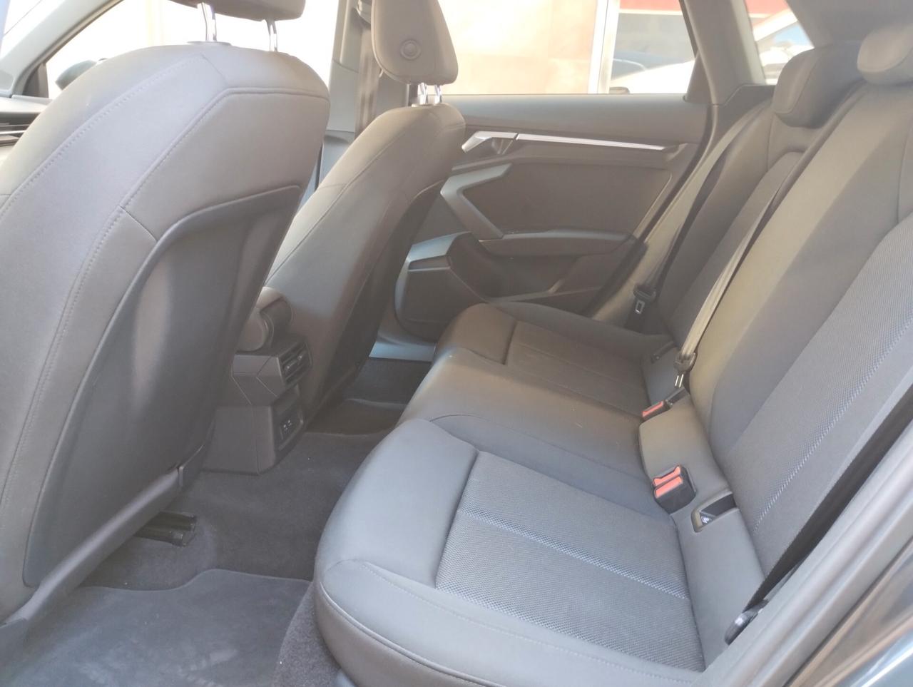Audi A3 SPB 30 TDI Business Advanced