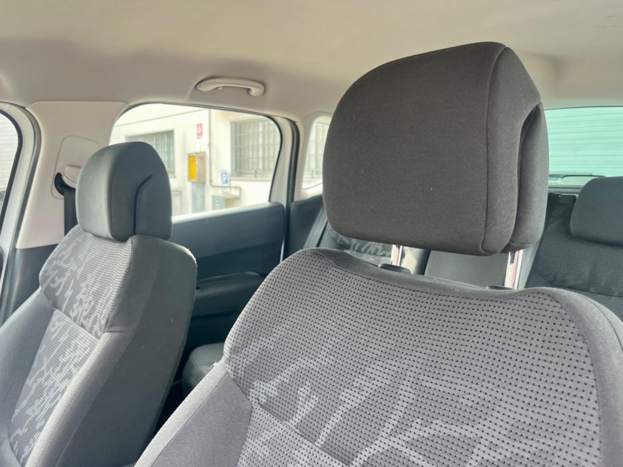 Peugeot 3008 1.6hdi 2012 118.000km cambio robotizzato perfetta