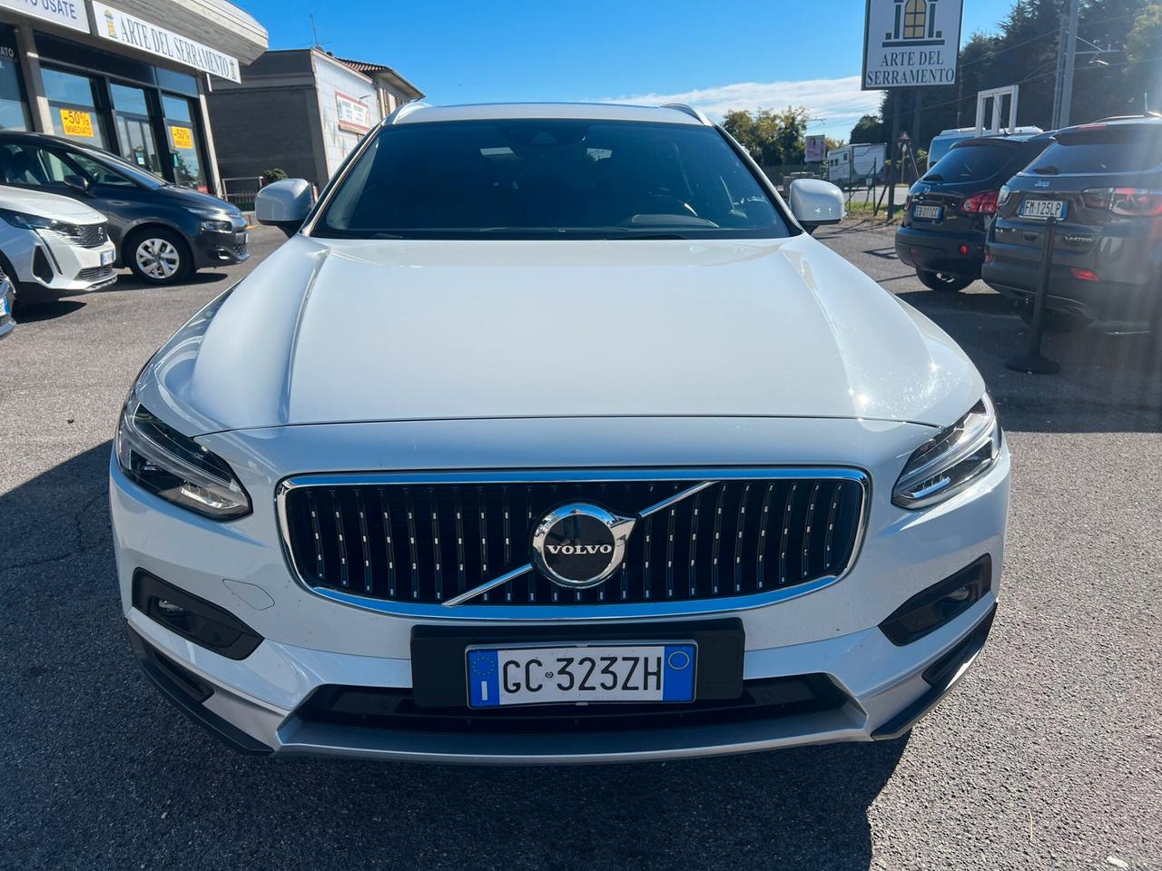 Volvo V90 Cross Country B4 (d) AWD Geatronic Business Pro Line