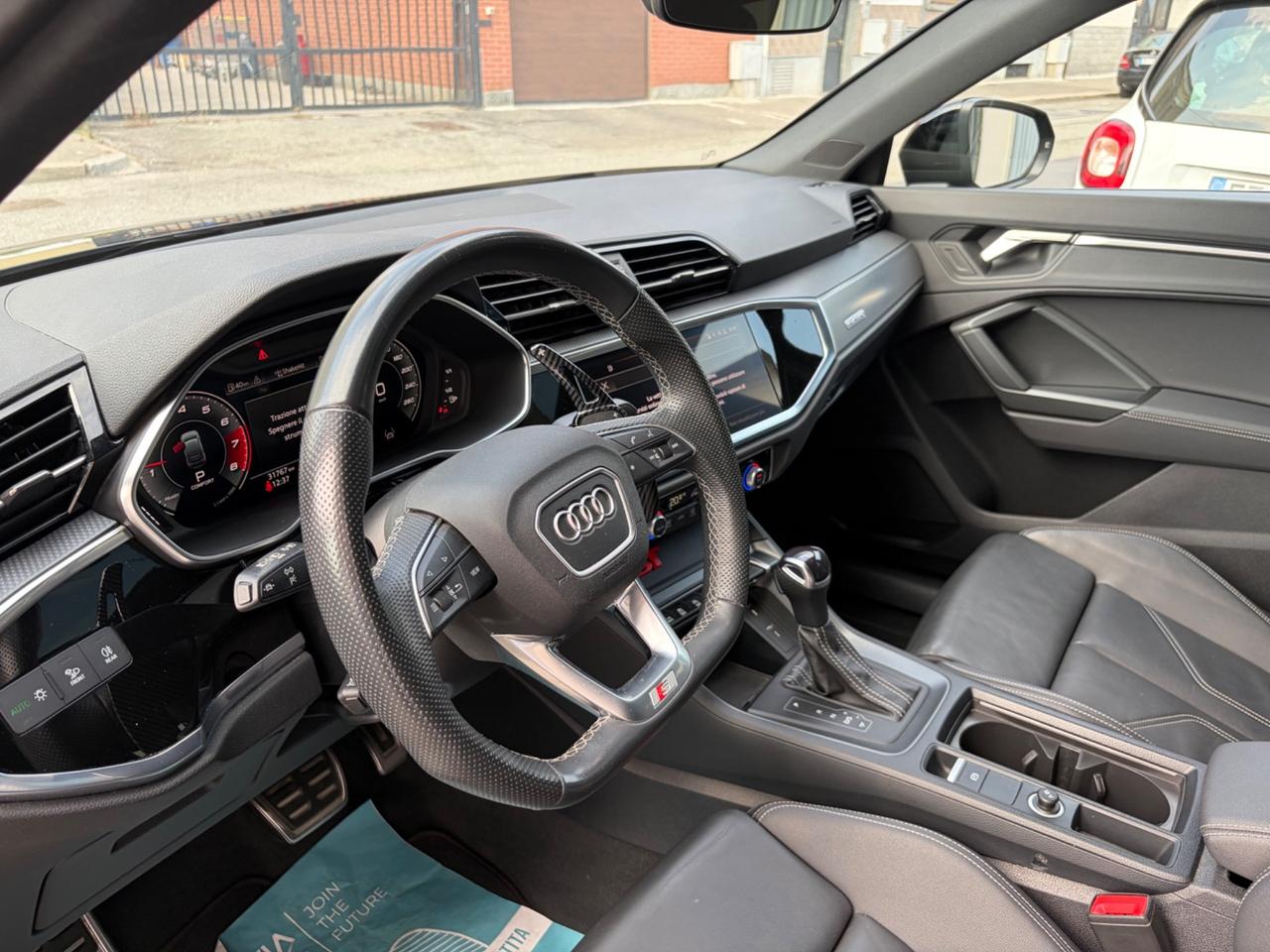 Audi Q3 SPB 45 TFSI quattro S tronic Identity Black