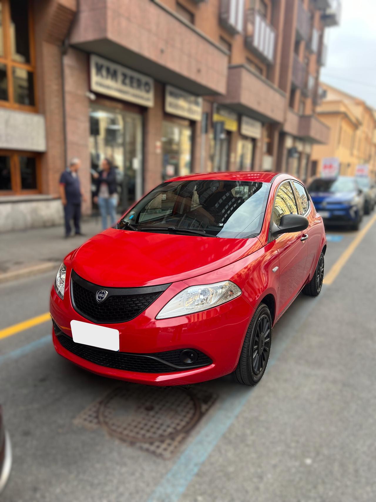 Lancia Ypsilon 1.2 69 CV 5 porte
