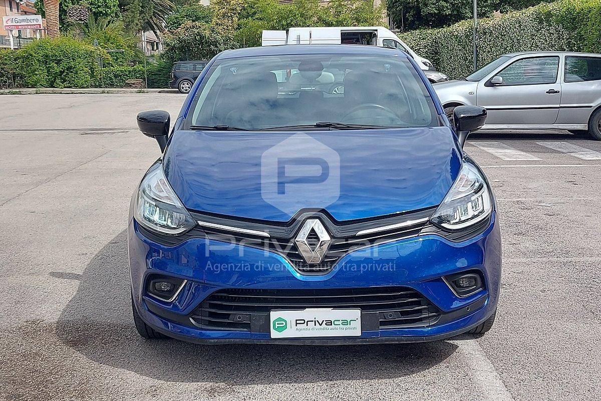RENAULT Clio dCi 8V 75 CV 5 porte Moschino Intens