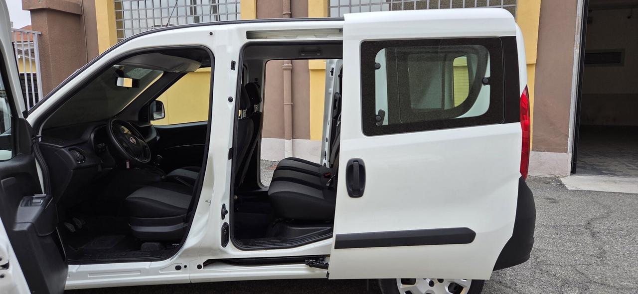 Fiat DOBLO' 1.6 MTJ 120 CV CH1 EASY CON GANCIO TRAINO OMOL AUTOCARRO 5 POSTI + IVA