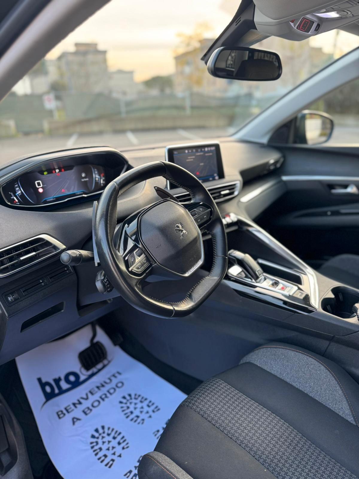 Peugeot 3008 BlueHDi 130 S&S EAT8 Allure