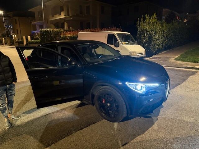 Alfa Romeo Stelvio 2.2 Turbodiesel 160 CV AT8 VAN Business N1 AUTOCARRO