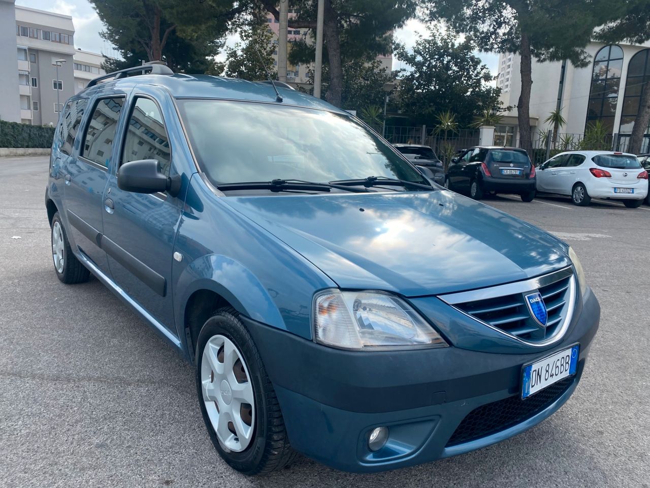 7 POSTI DACIA LOGAN MCV 1.5 dCI 85 CV