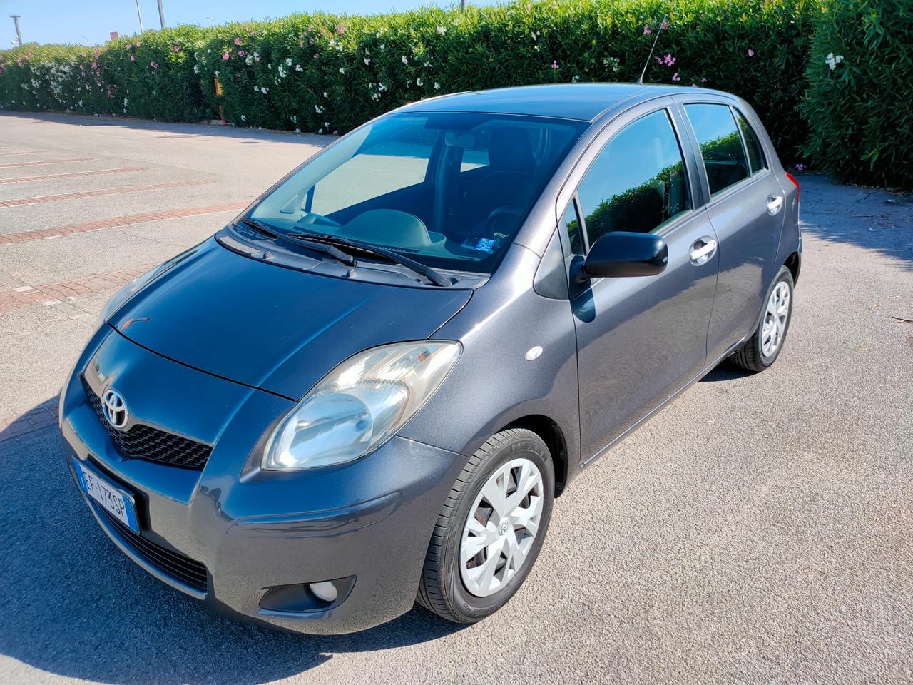 Toyota Yaris 1.4 D-4D DPF 5 porte Sol