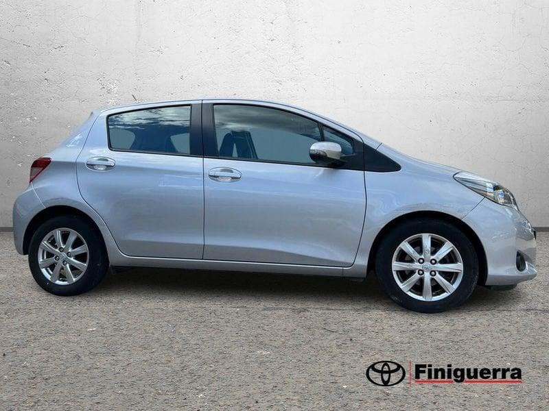 Toyota Yaris Yaris 1.3 5 porte Lounge Multidrive S
