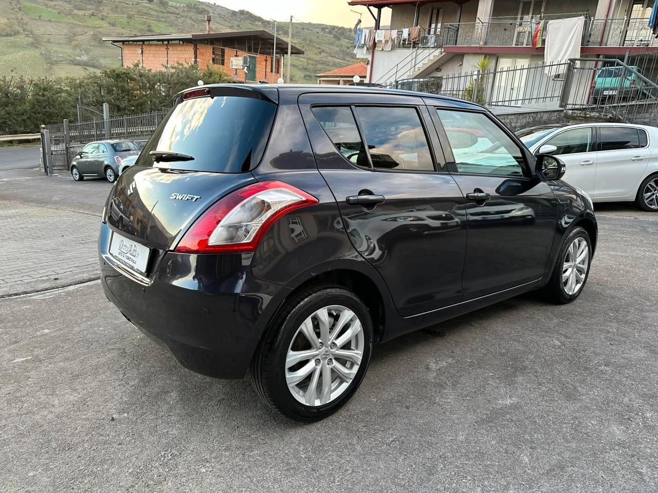 Suzuki Swift 1.3 DDiS 5 porte B-Top Bi-Color