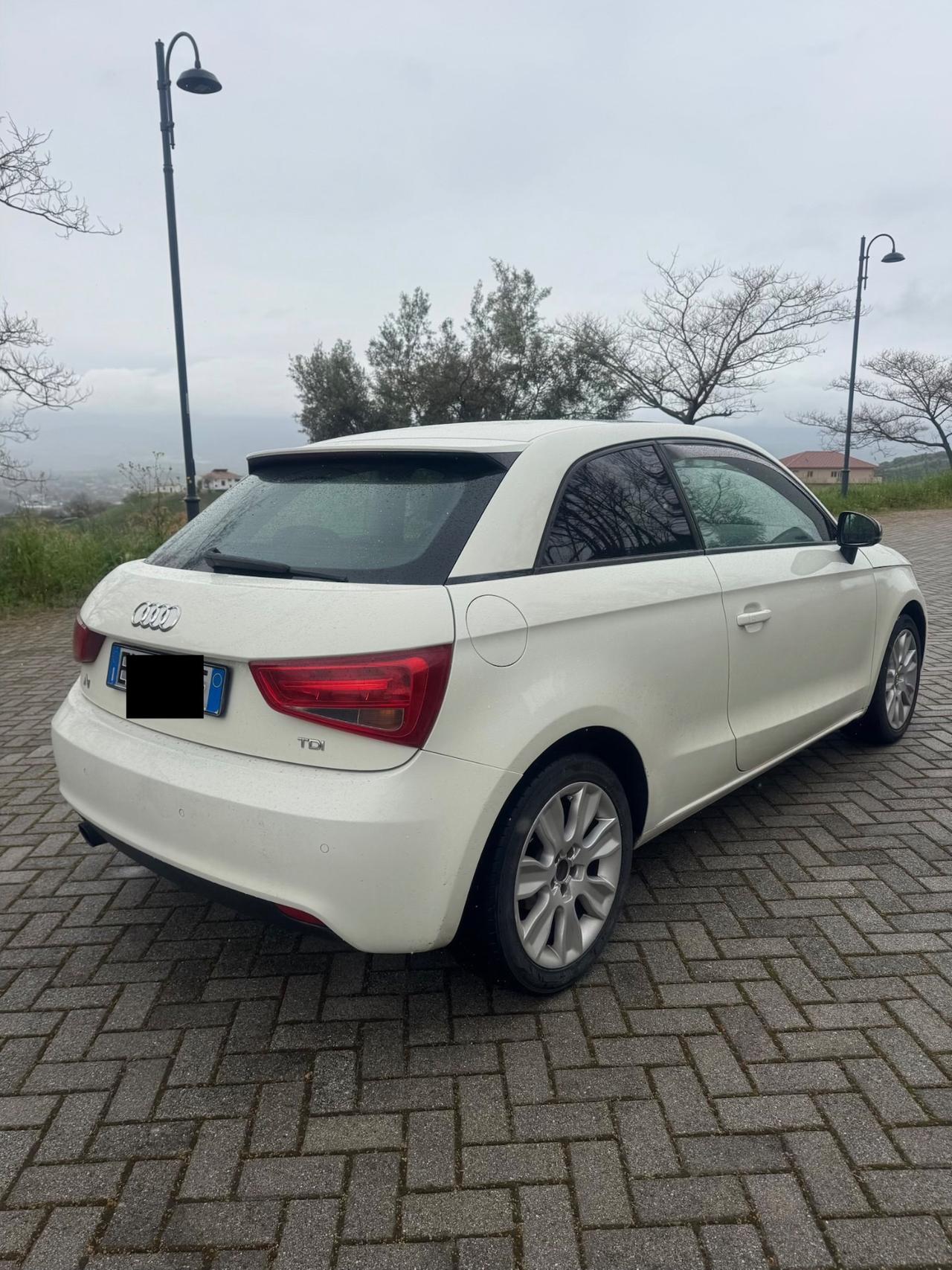 Audi A1 1.6 Diesel 90Cv TETTO 2012