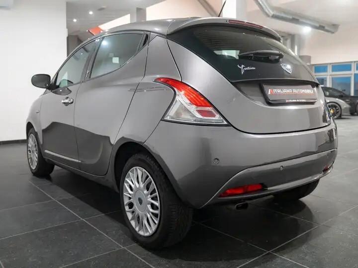 Lancia Ypsilon 1.2 69 CV 5 porte Gold
