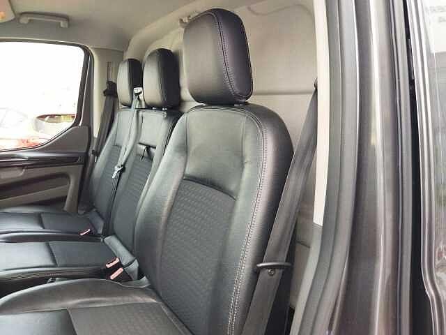 Ford Transit Custom 320 2.0 TDCi 185 PC Furgone Sport