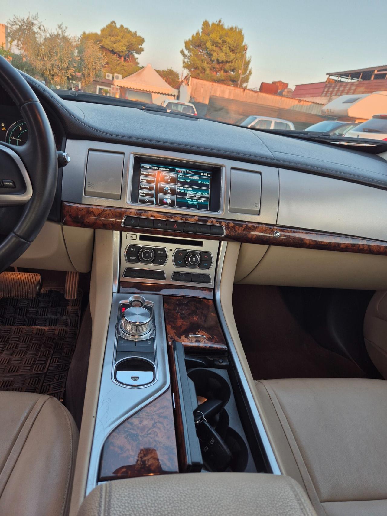 Jaguar XF Sportbrake 2.2 D 200 CV Portfolio