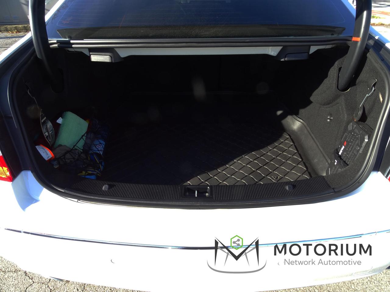 Mercedes-Benz E 220 CDI Coupé BlueEFFICIENCY Avantgarde