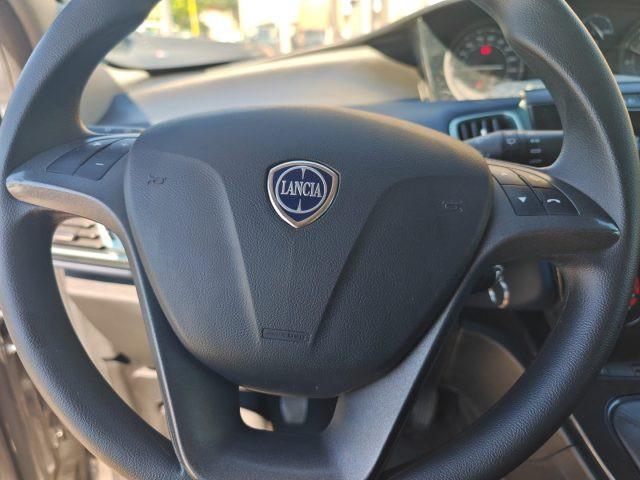 LANCIA Ypsilon 1000 HYBRID SILVER 70CV 5POSTI STEREO USB ITALIA