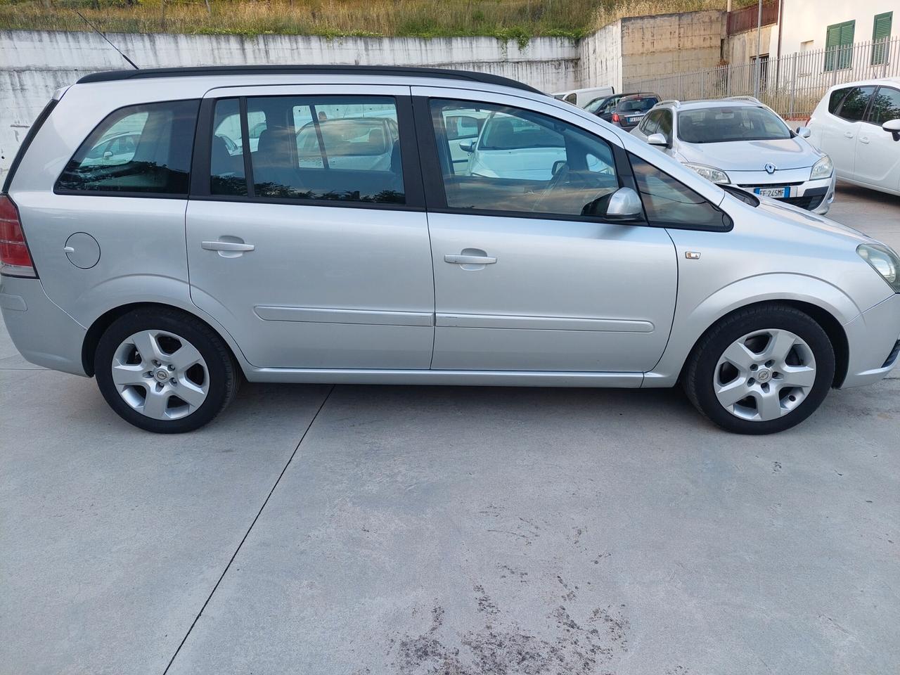 Opel Zafira 1.9 CDTI 120CV Enjoy 7POSTI