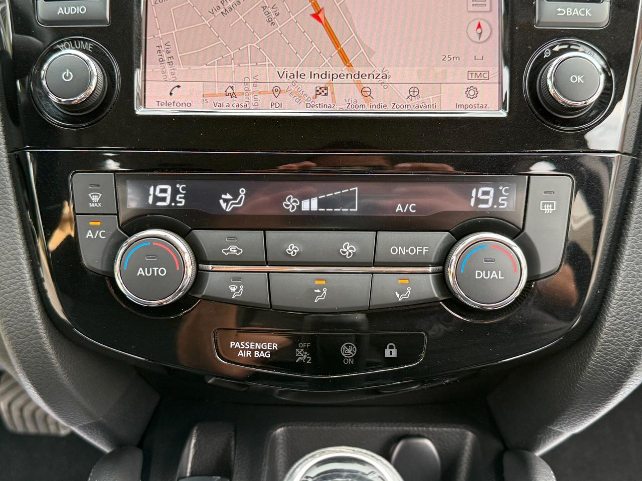Nissan Qashqai 1.5 dCi DCT NAVI CAMERA LED - 2020