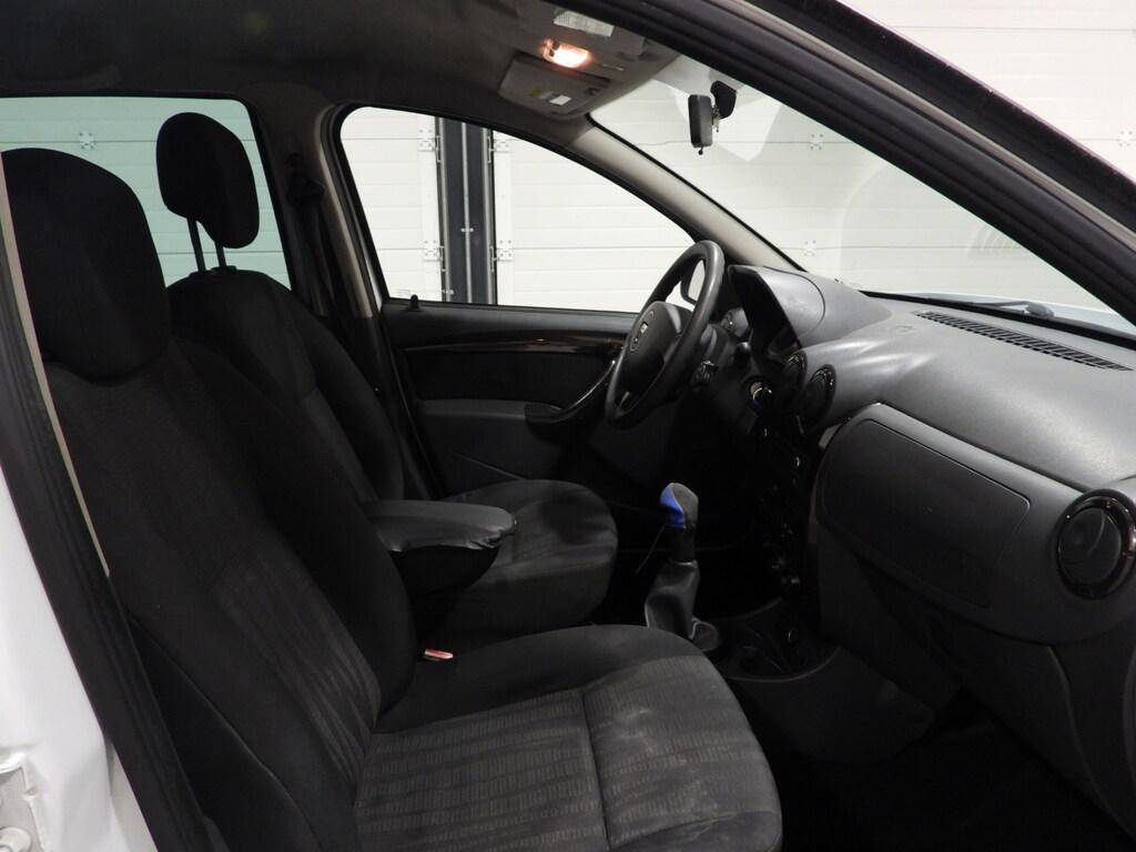 Dacia Duster 1.6 Laureate 4x2