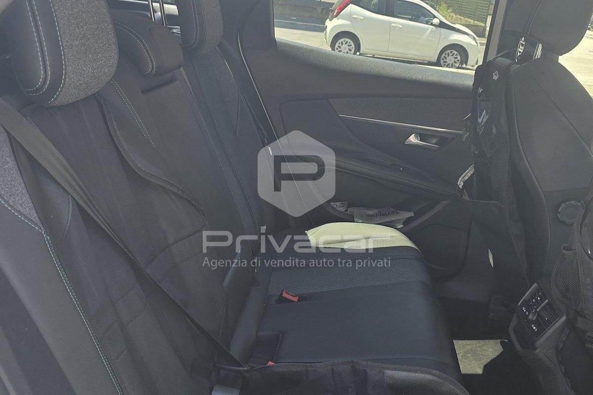 PEUGEOT 3008 BlueHDi 130 S&S EAT8 Allure Pack