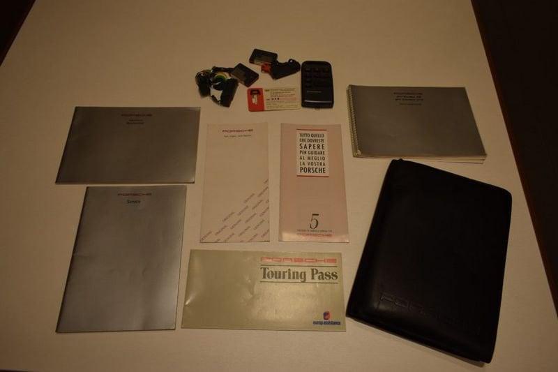 Porsche 911 (964) CARRERA 4 TARGA